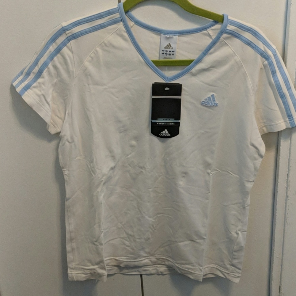 Adidias t-shirt